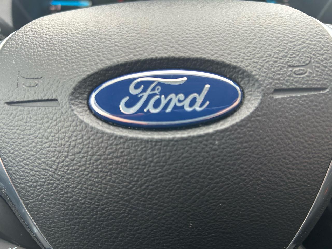 Ford Escape Titanium 4WD 2015
