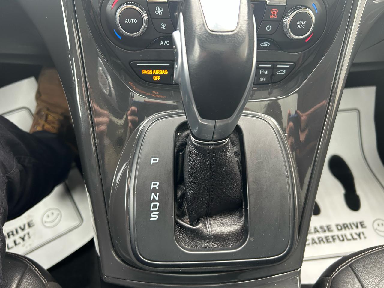 Ford Escape Titanium 4WD 2015