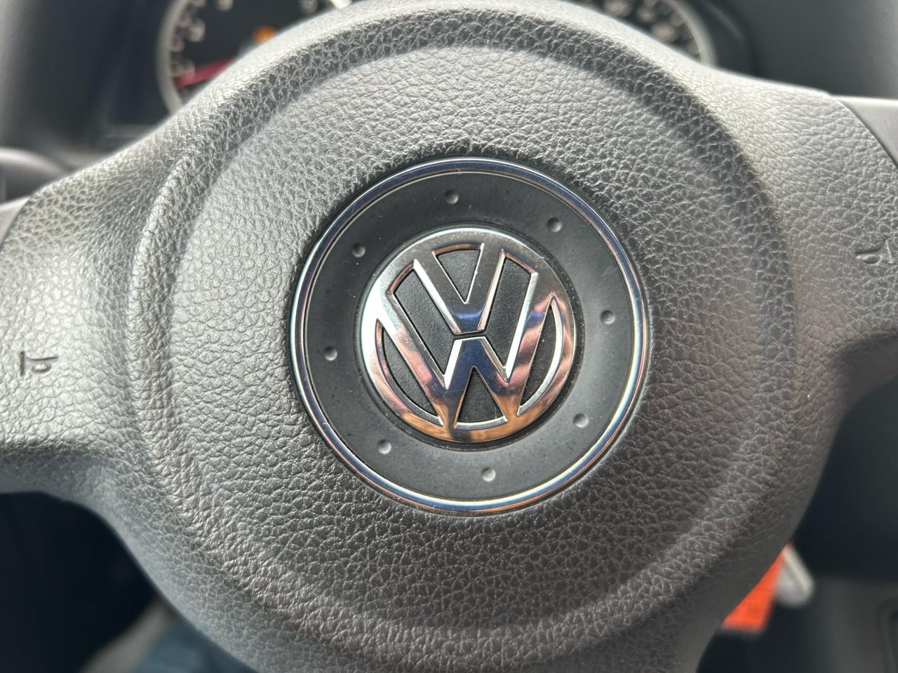 Volkswagen Tiguan S 2012