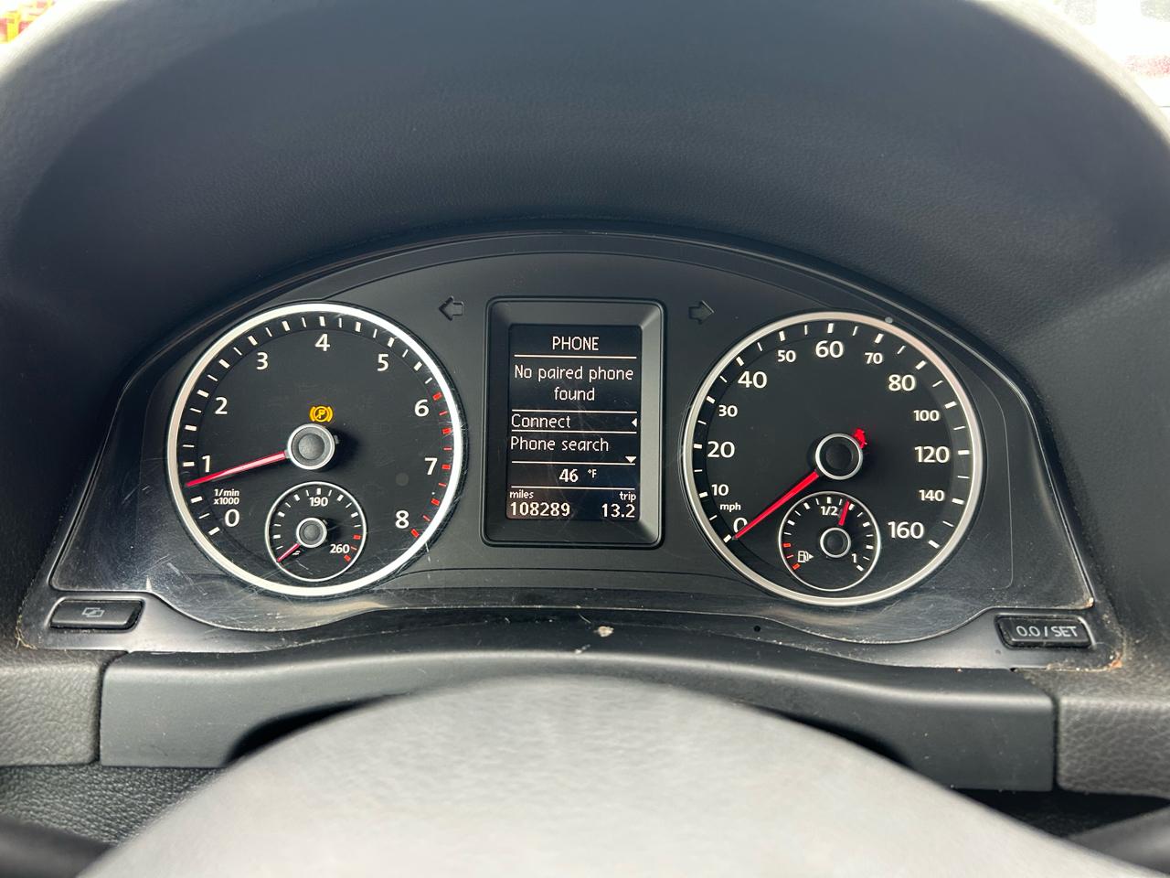 Volkswagen Tiguan S 2012