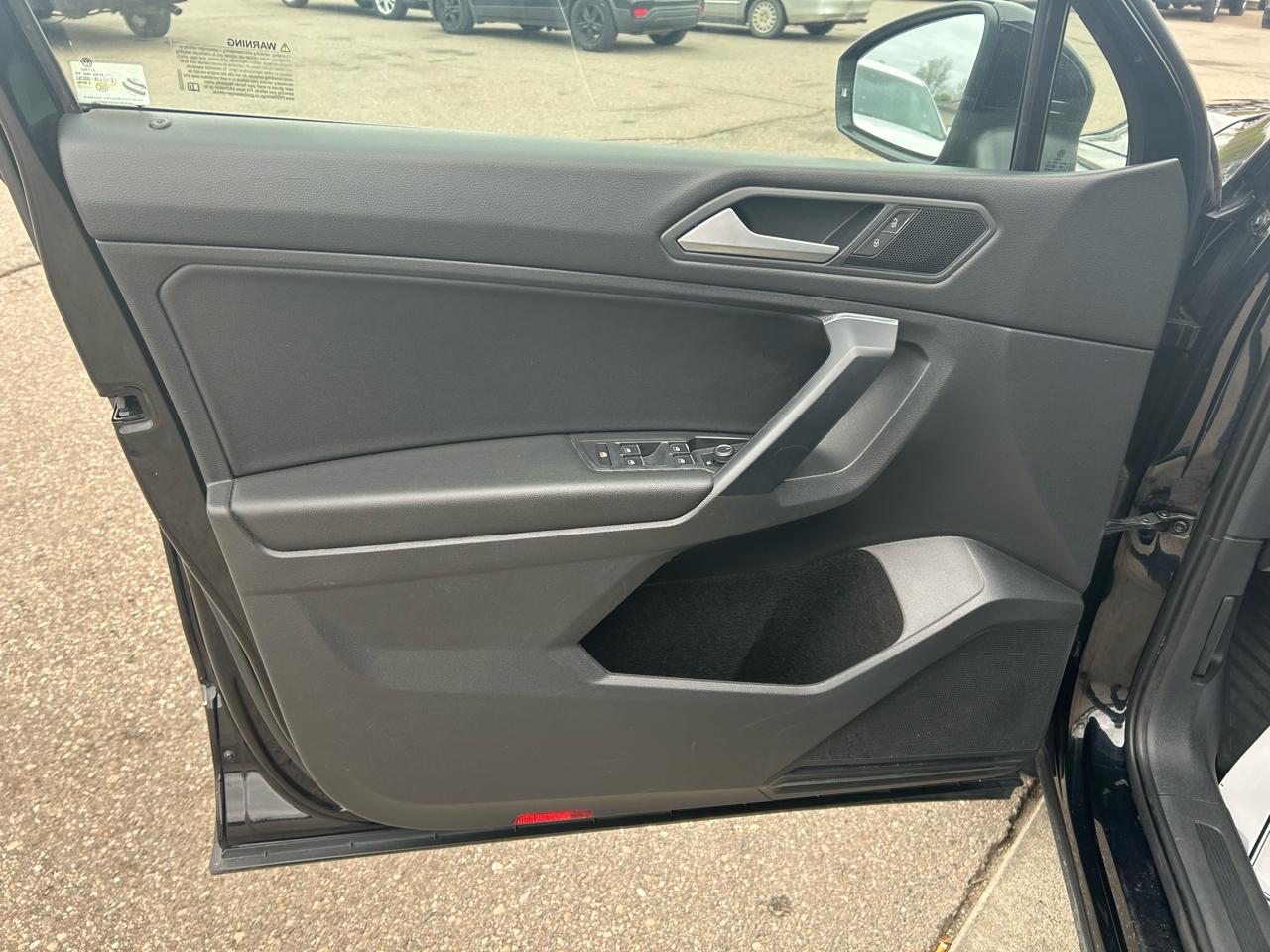 Volkswagen Tiguan SE 4Motion 2021