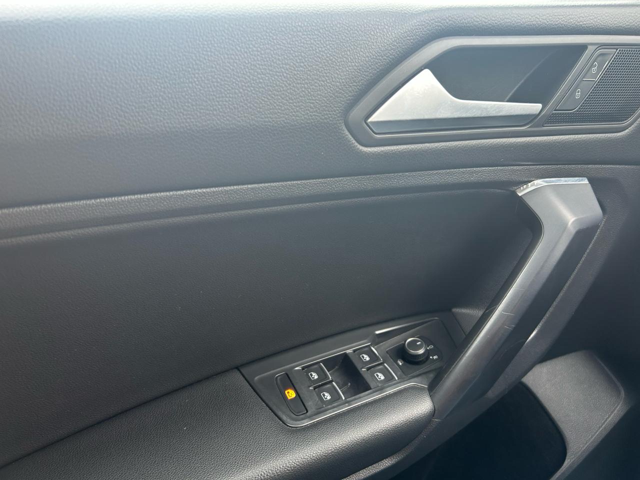 Volkswagen Tiguan SE 4Motion 2021