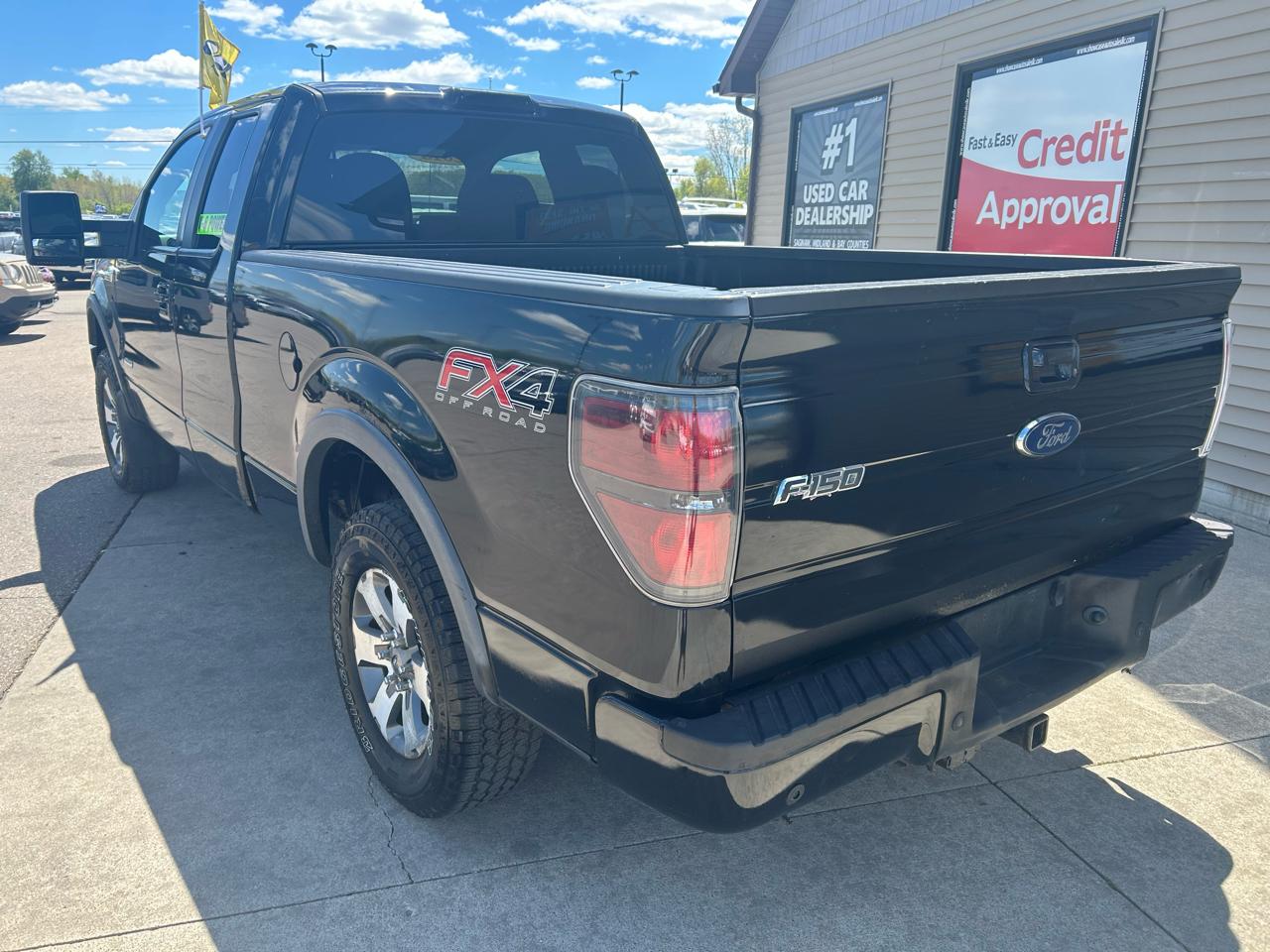 Ford F-150 XLT SuperCab 8-ft. Bed 4WD 2013