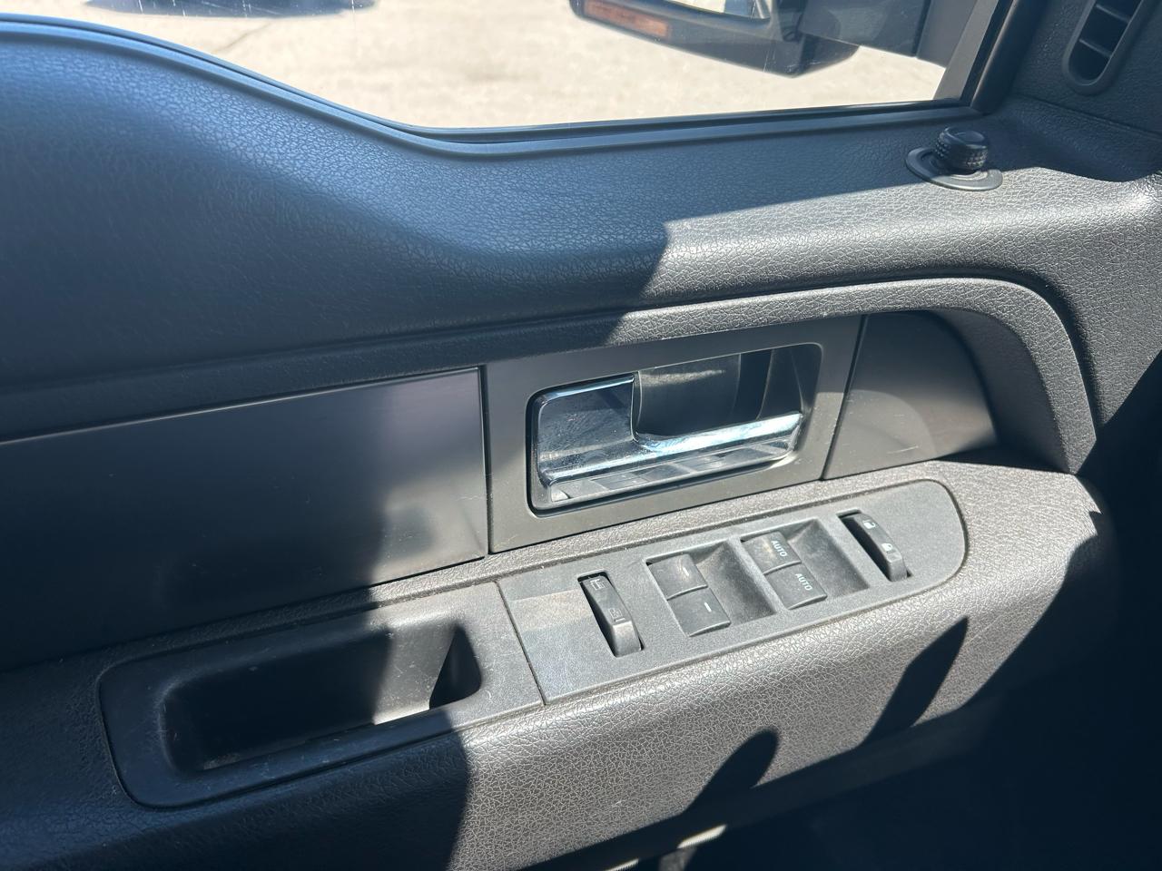 Ford F-150 XLT SuperCab 8-ft. Bed 4WD 2013