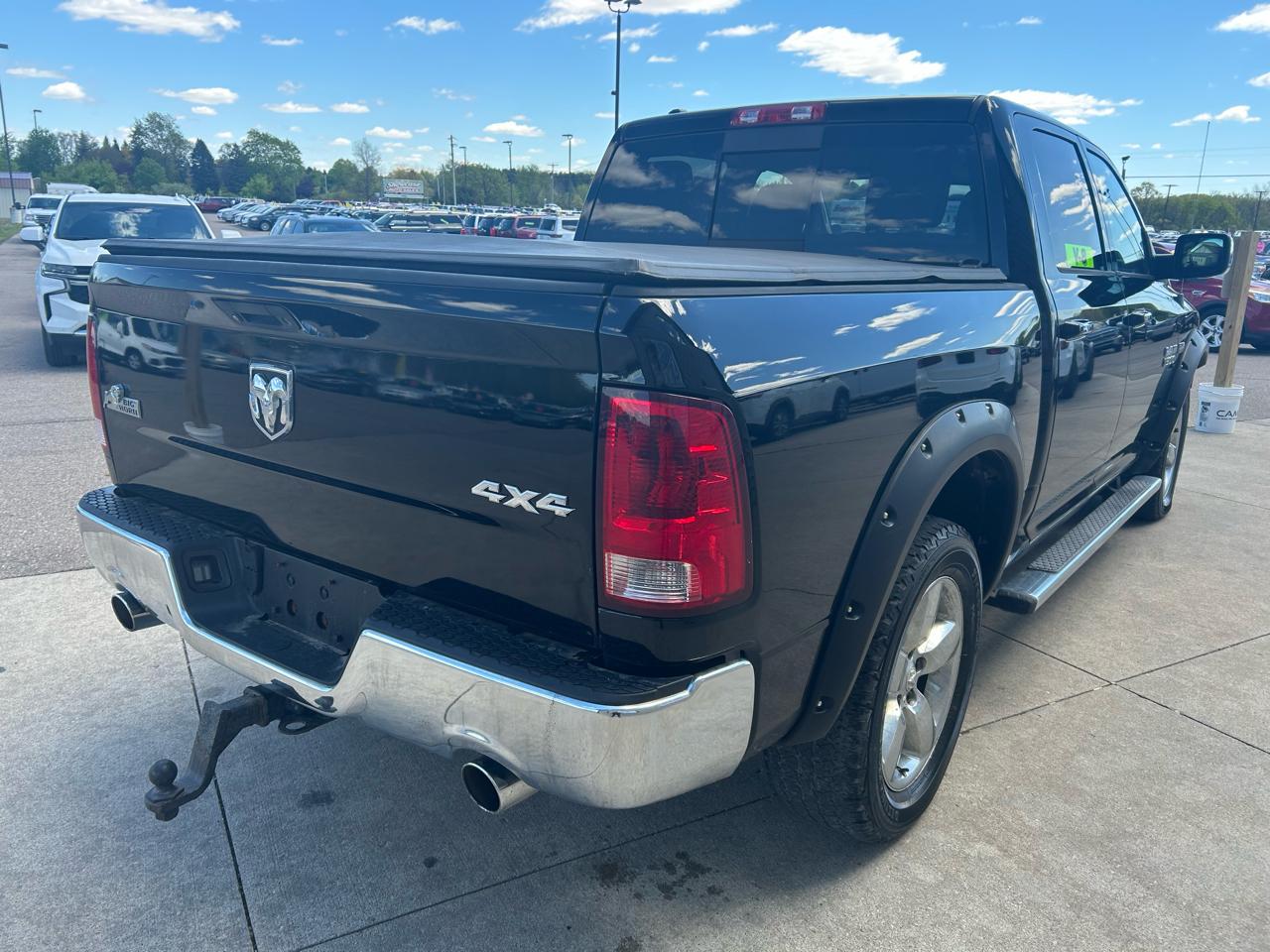 RAM 1500 SLT Crew Cab SWB 4WD 2014