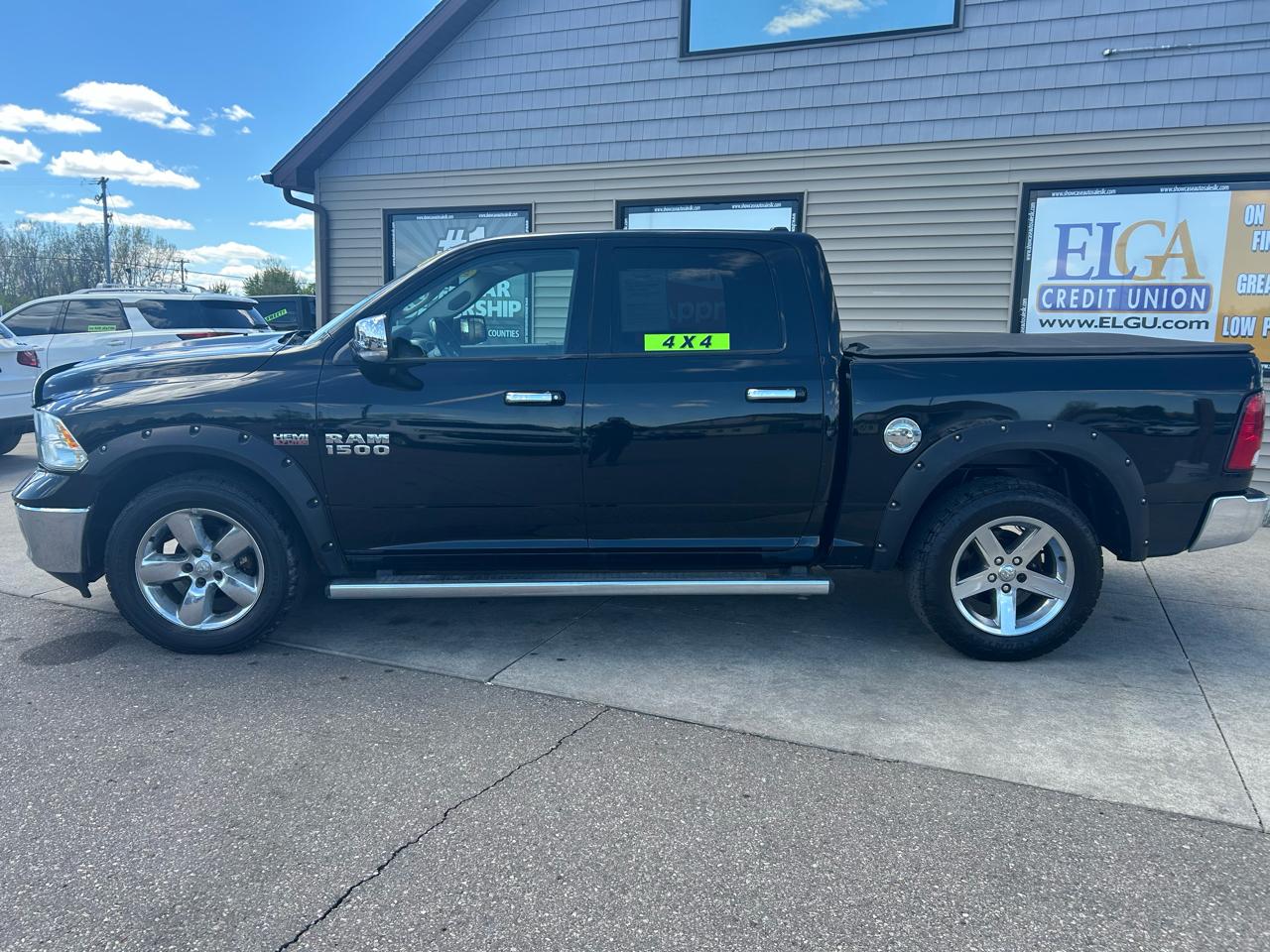 RAM 1500 SLT Crew Cab SWB 4WD 2014