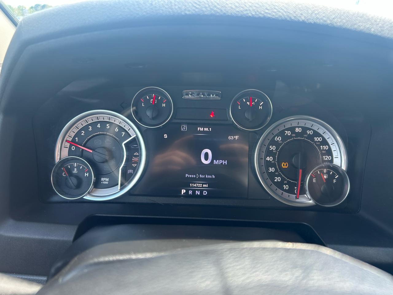 RAM 1500 SLT Crew Cab SWB 4WD 2014