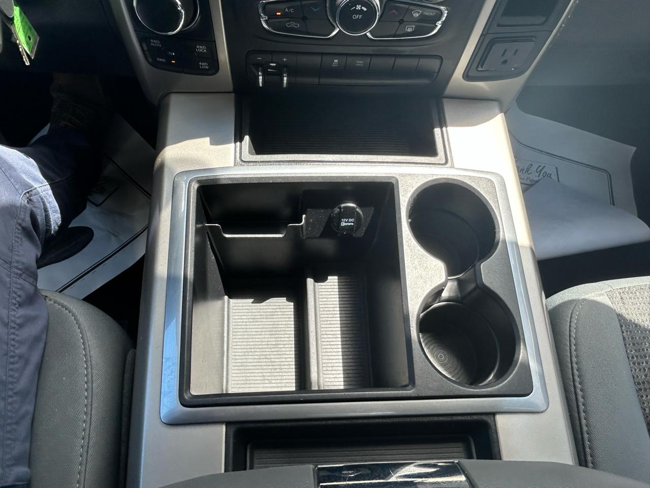 RAM 1500 SLT Crew Cab SWB 4WD 2014