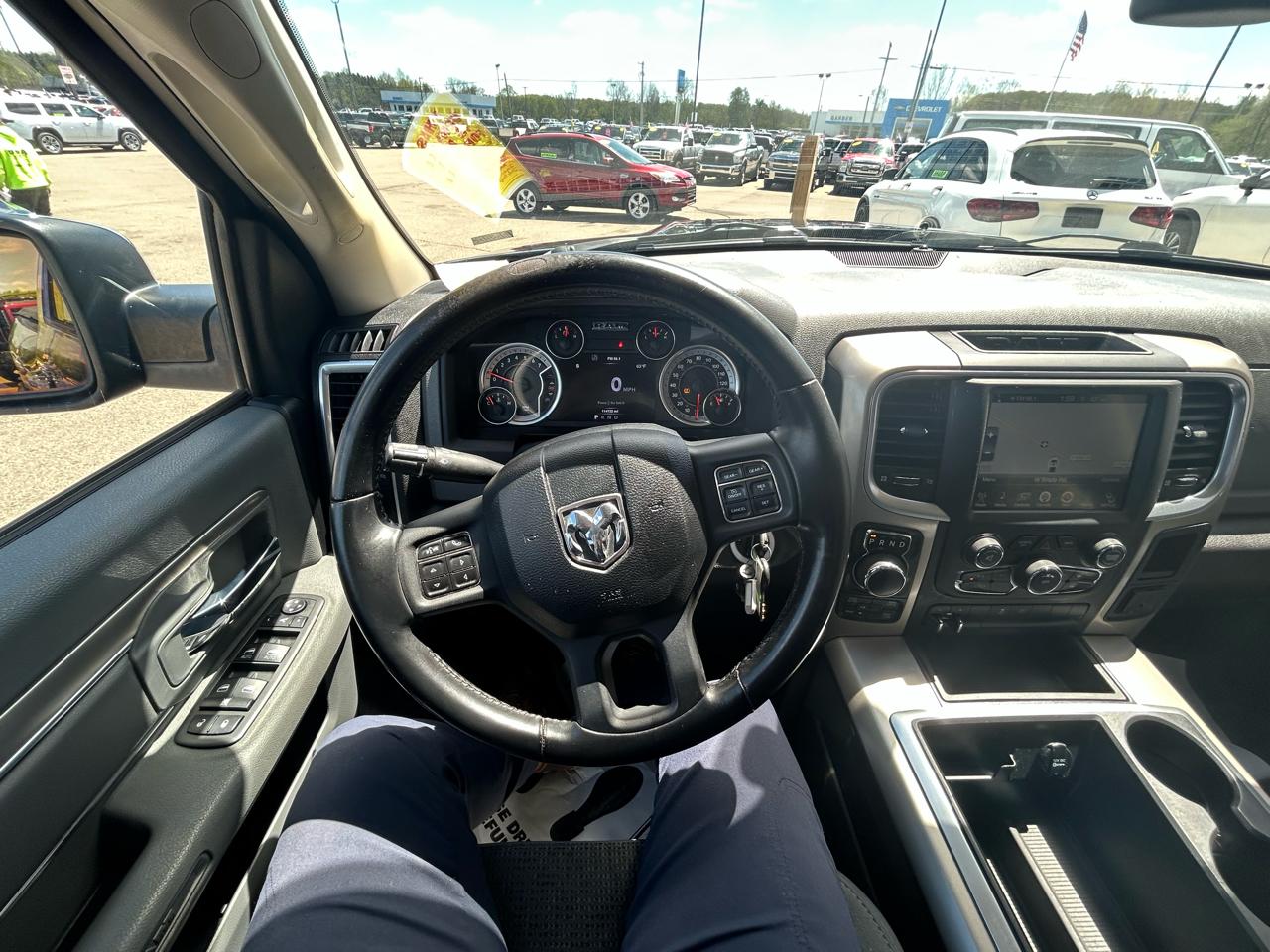 RAM 1500 SLT Crew Cab SWB 4WD 2014
