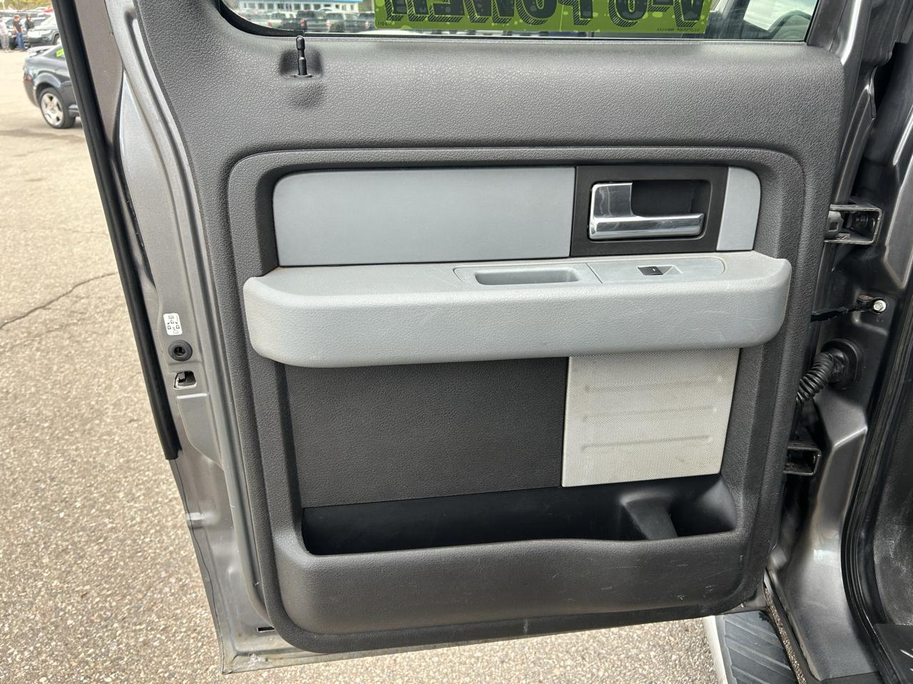 Ford F-150 4WD SuperCrew 145" XL 2014
