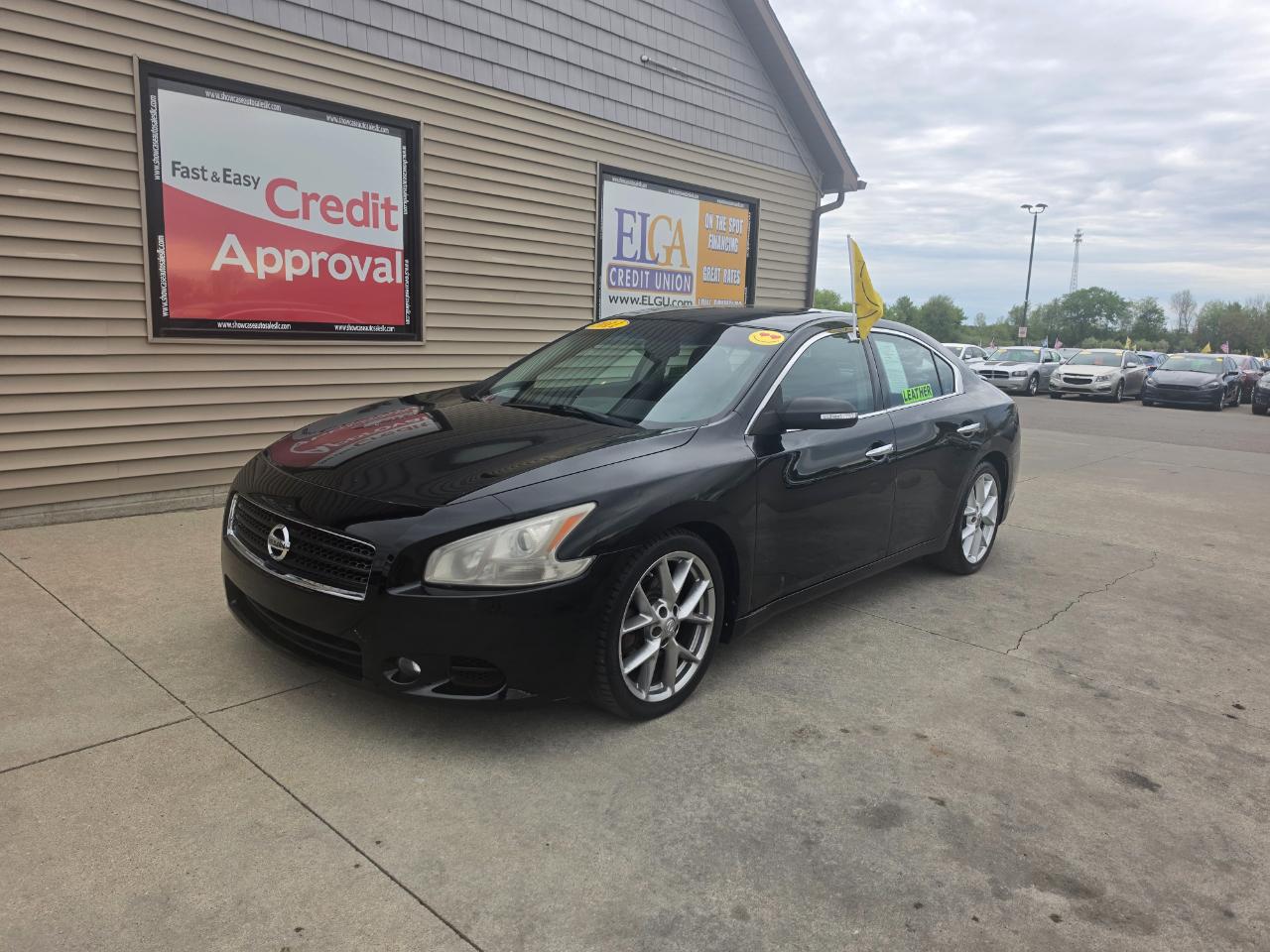 Nissan Maxima SV 2011