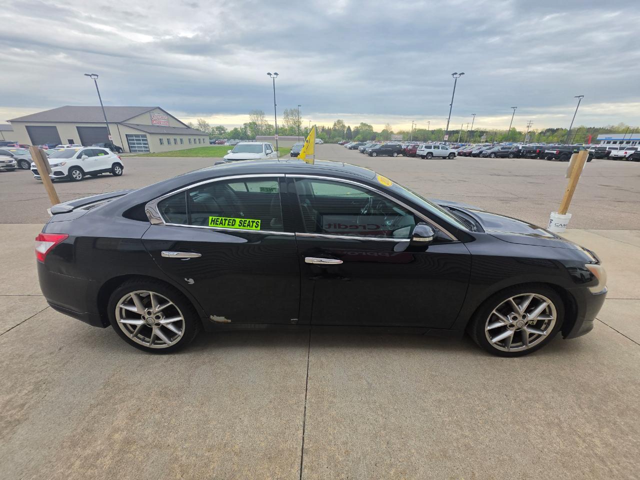 Nissan Maxima SV 2011