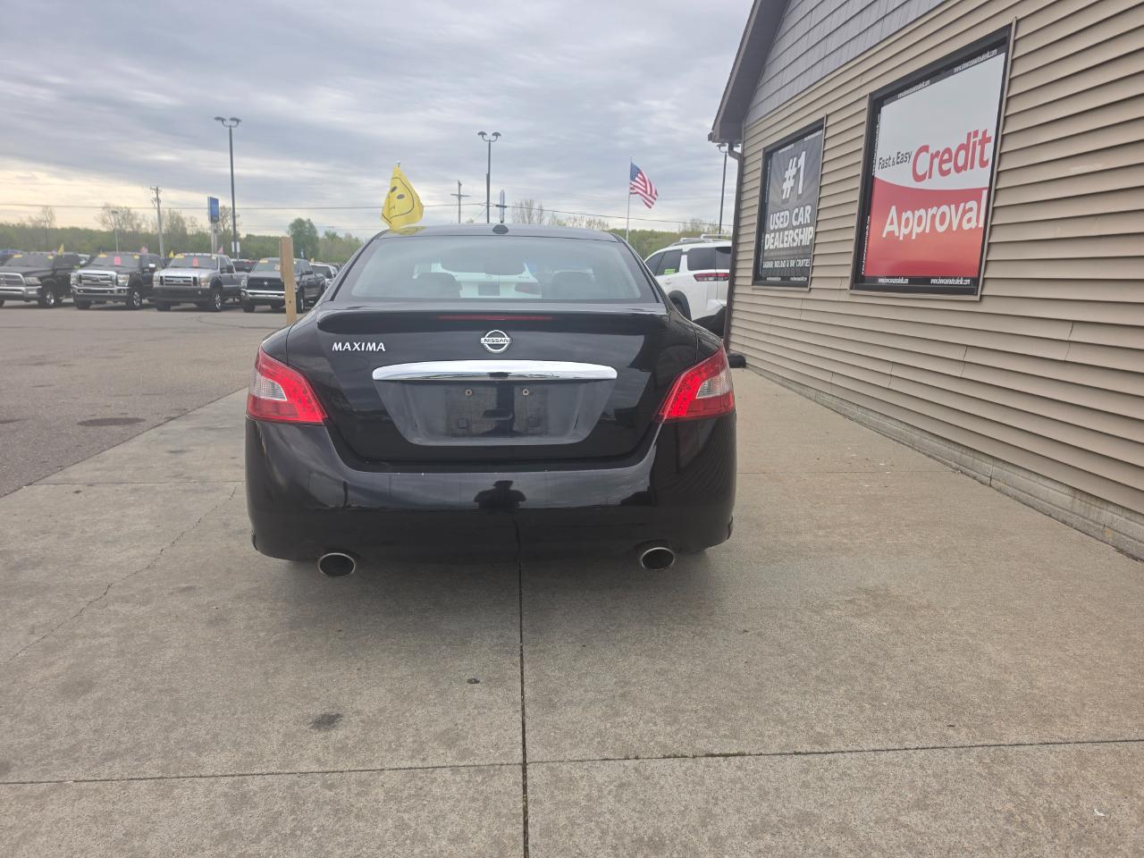 Nissan Maxima SV 2011