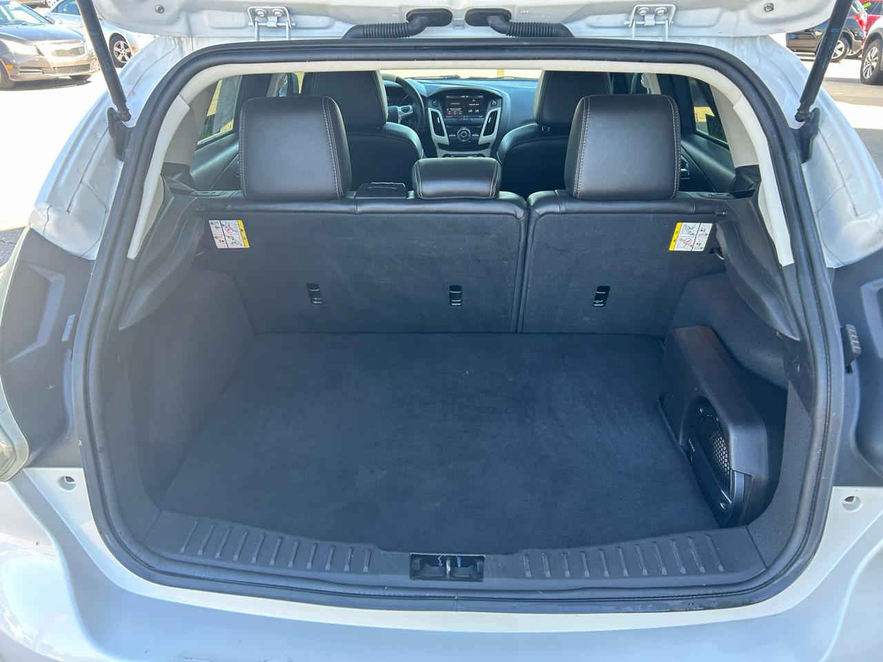 Ford Focus Titanium Hatch 2013
