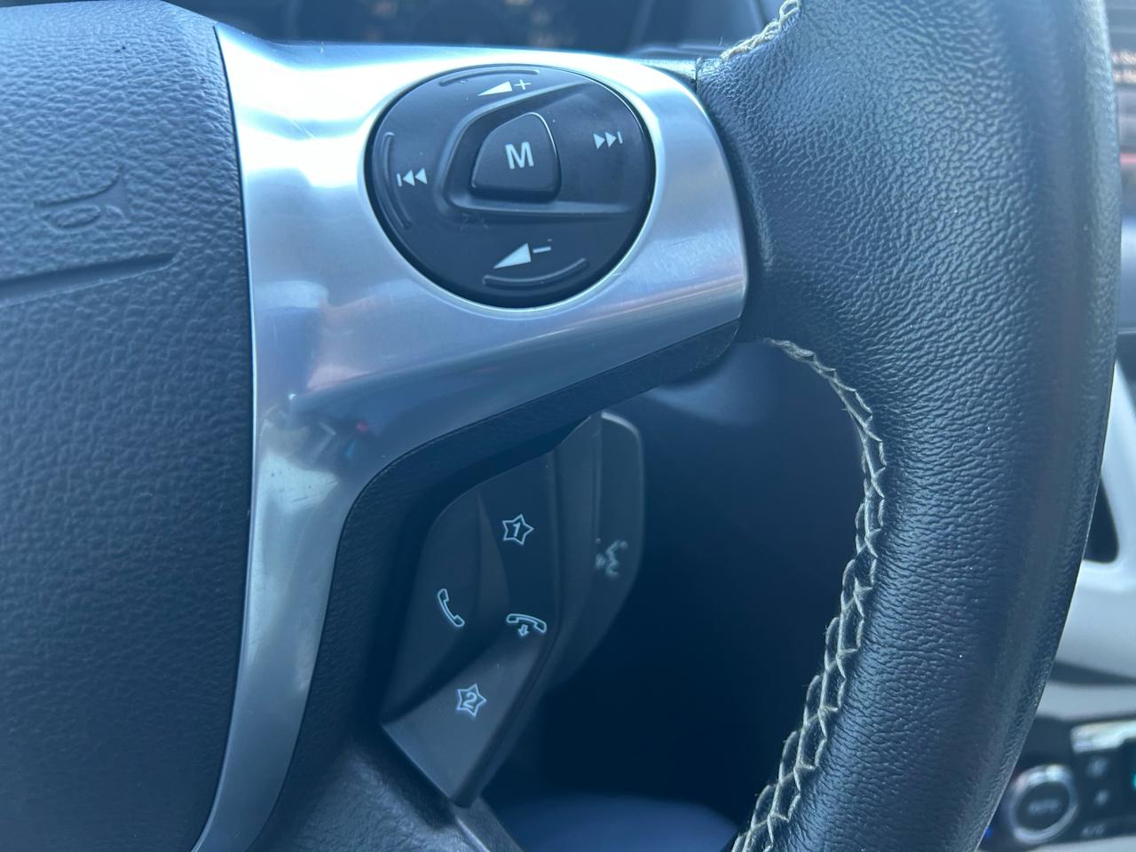 Ford Focus Titanium Hatch 2013