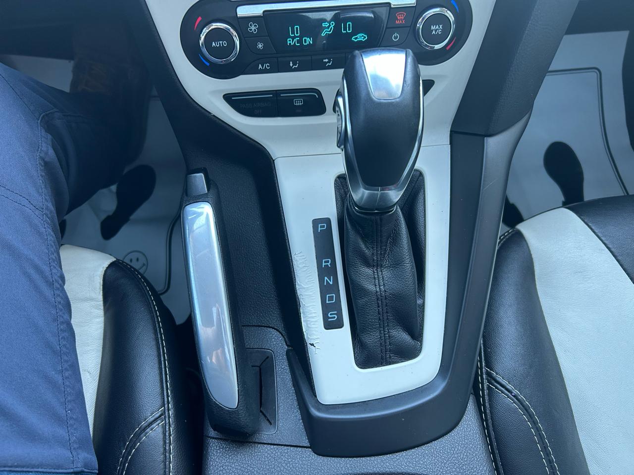 Ford Focus Titanium Hatch 2013