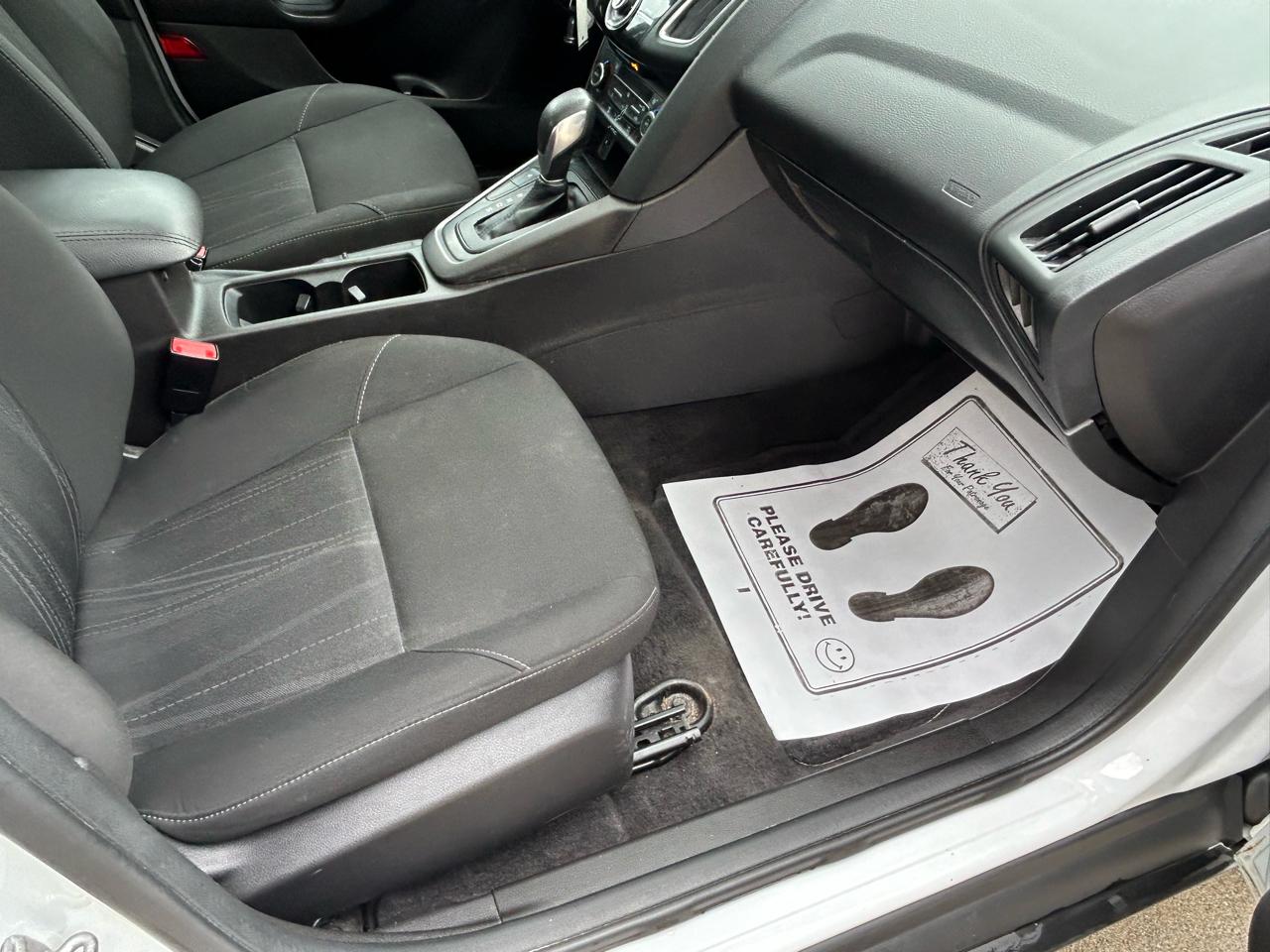 Ford Focus SEL Sedan 2017