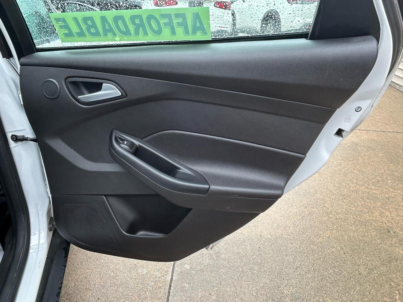 Ford Focus SEL Sedan 2017