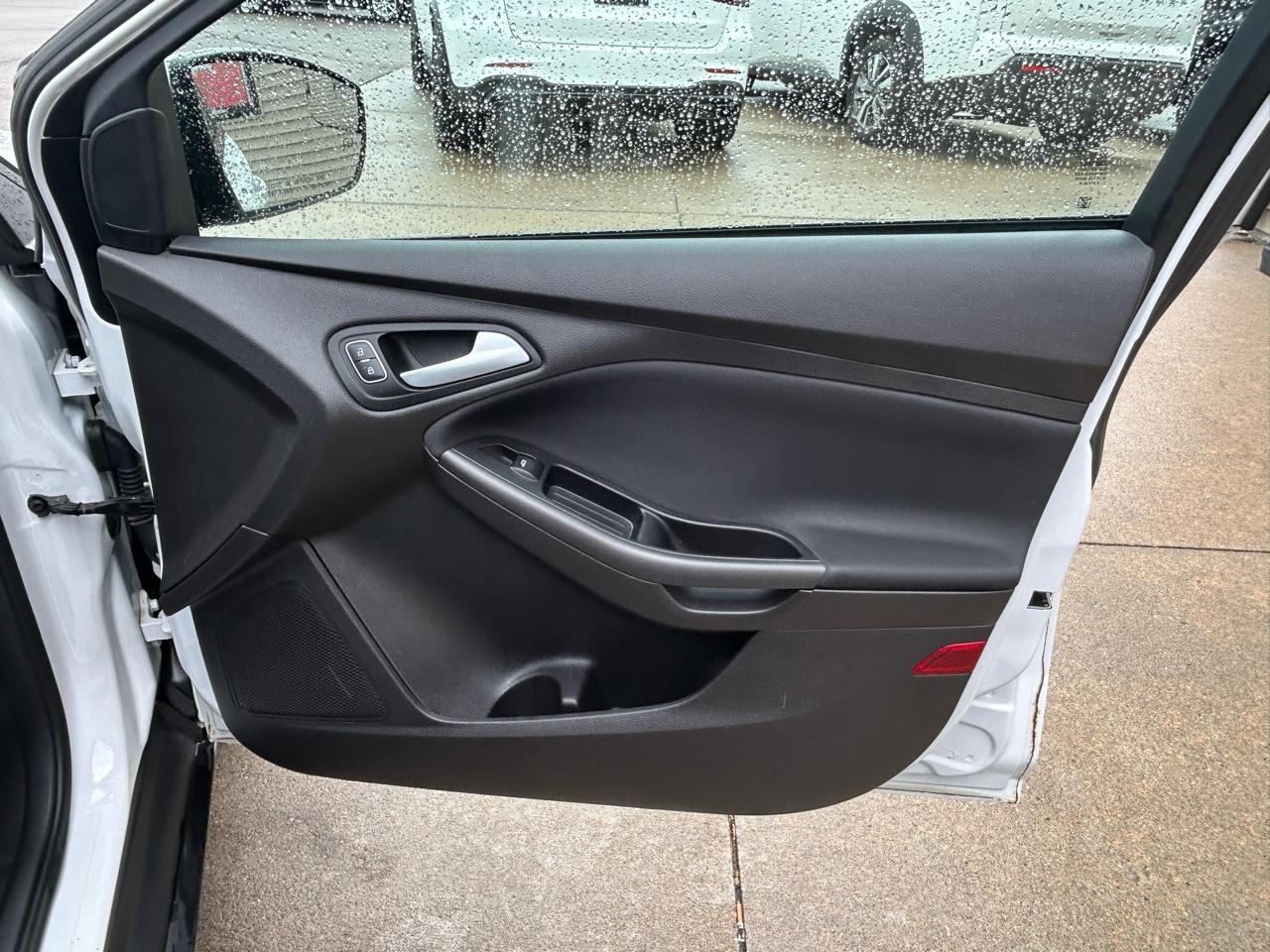 Ford Focus SEL Sedan 2017