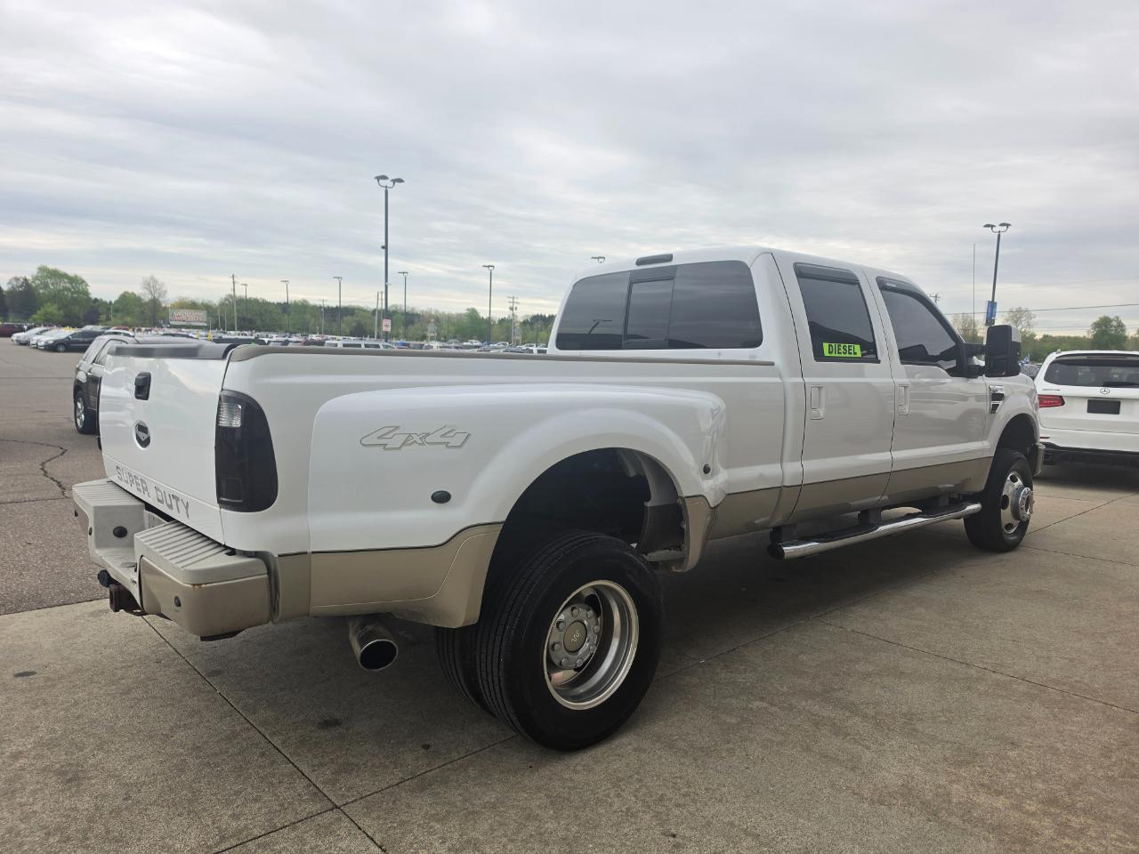 Ford F-350 SD XLT Crew Cab Long Bed DRW 4WD 2008