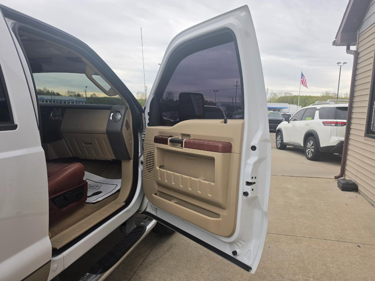 Ford F-350 SD XLT Crew Cab Long Bed DRW 4WD 2008