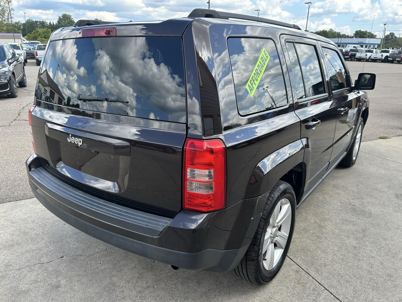 Jeep Patriot FWD 4dr Latitude 2014