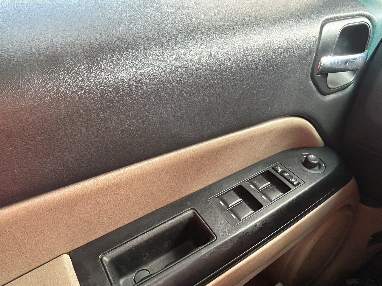 Jeep Patriot FWD 4dr Latitude 2014