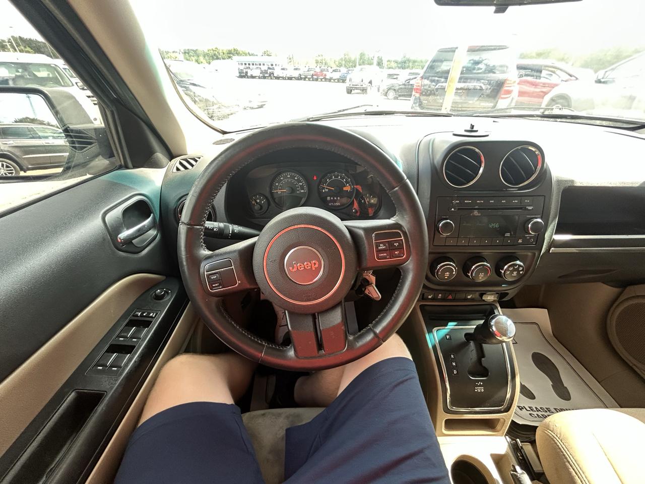 Jeep Patriot FWD 4dr Latitude 2014