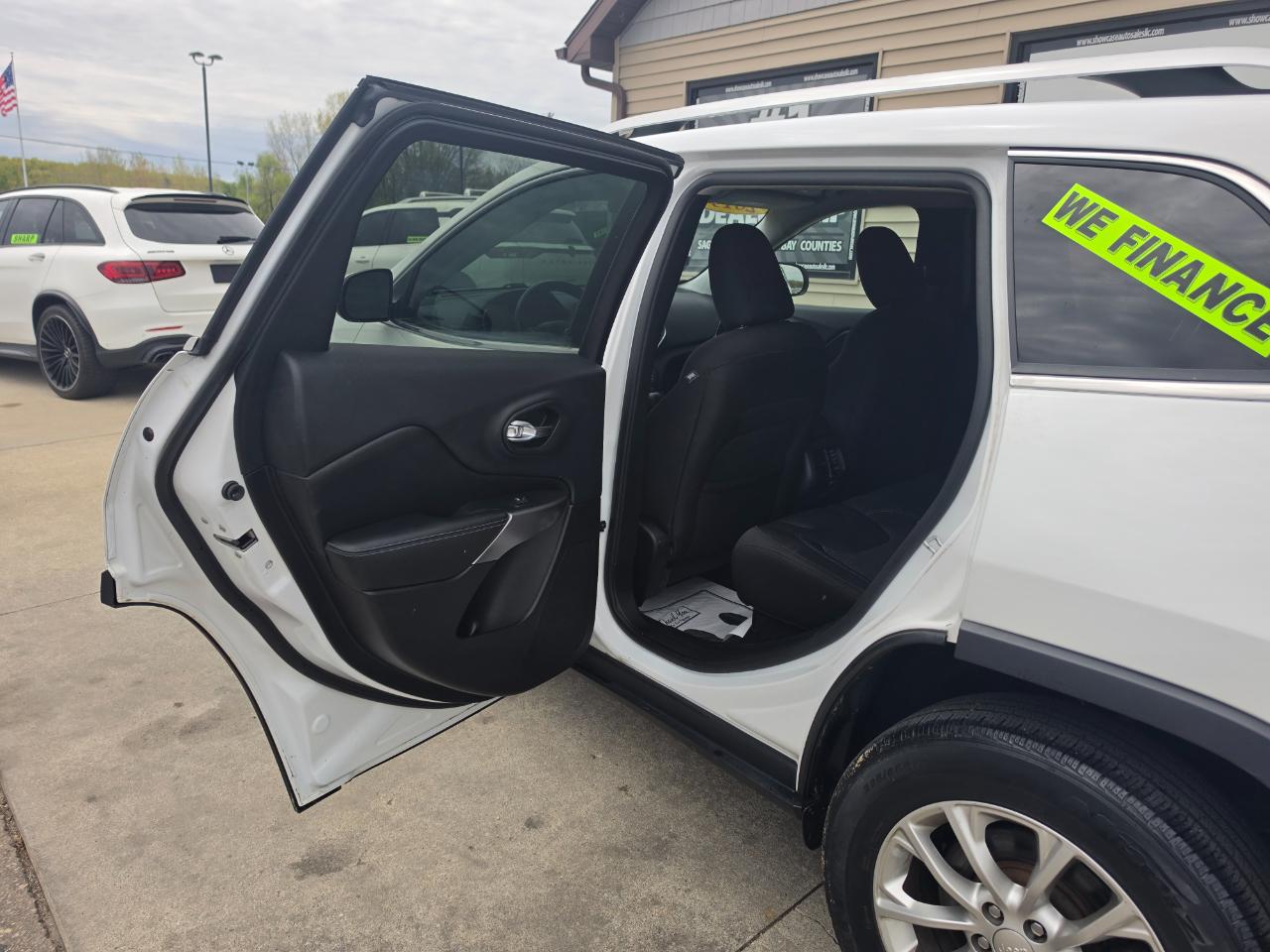 Jeep Cherokee Latitude 4WD 2019