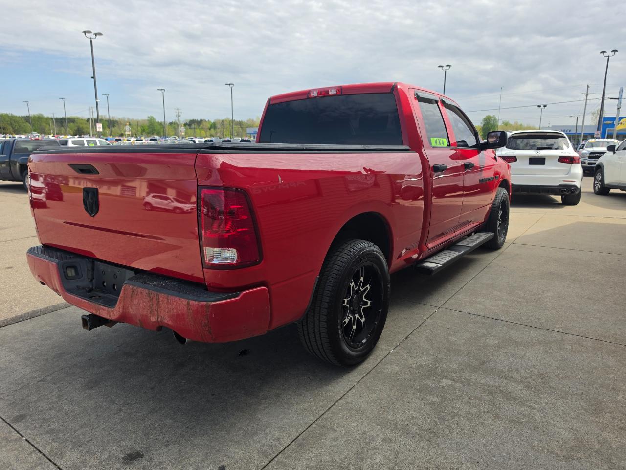 RAM 1500 ST Quad Cab 2WD 2012