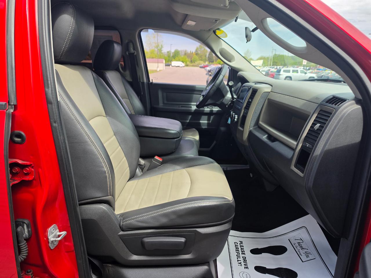 RAM 1500 ST Quad Cab 2WD 2012