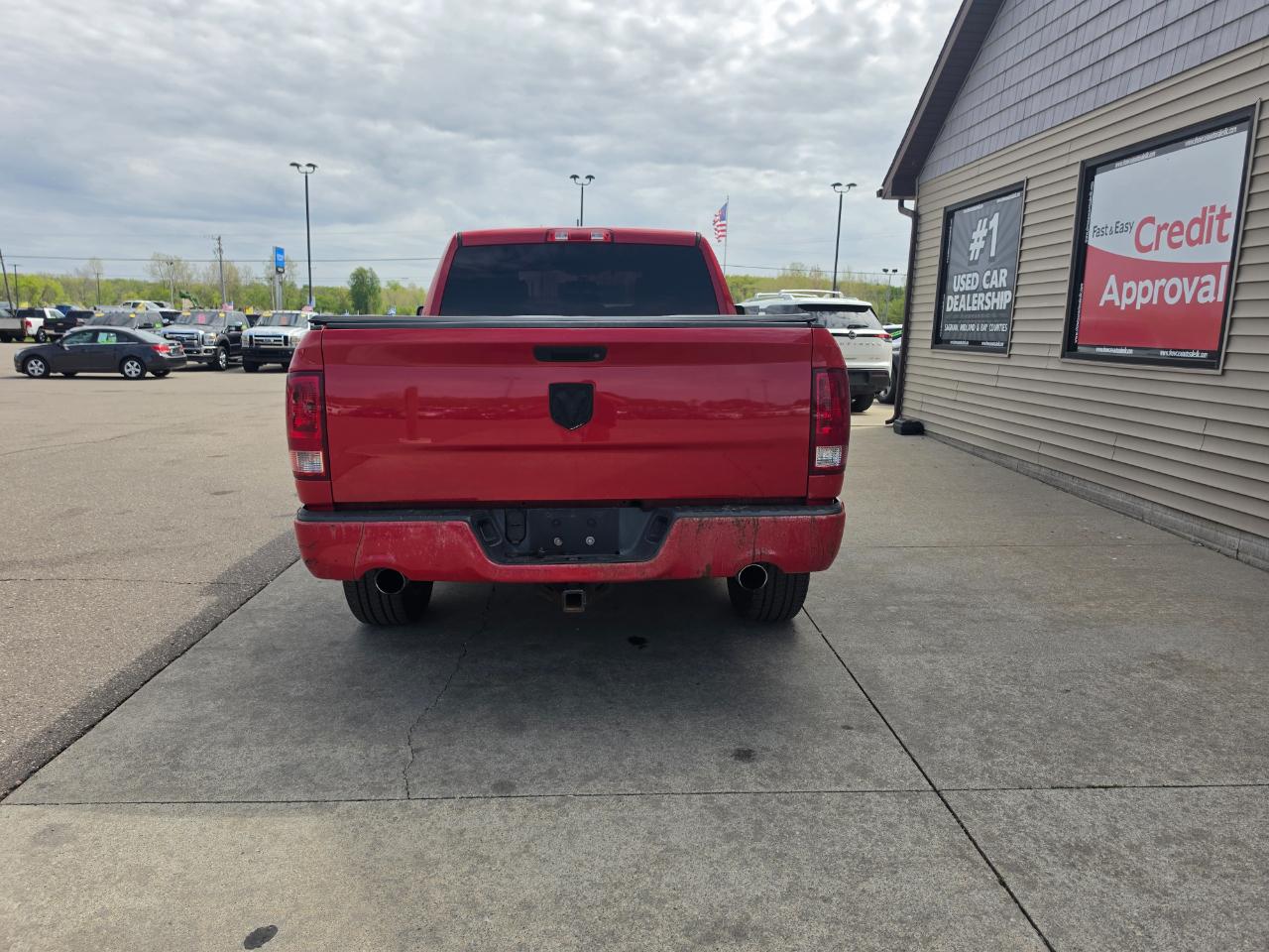 RAM 1500 ST Quad Cab 2WD 2012