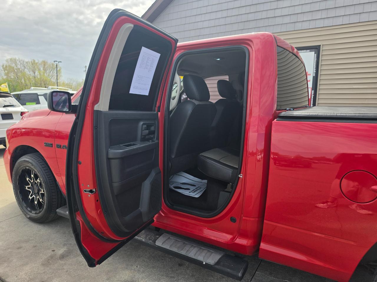 RAM 1500 ST Quad Cab 2WD 2012