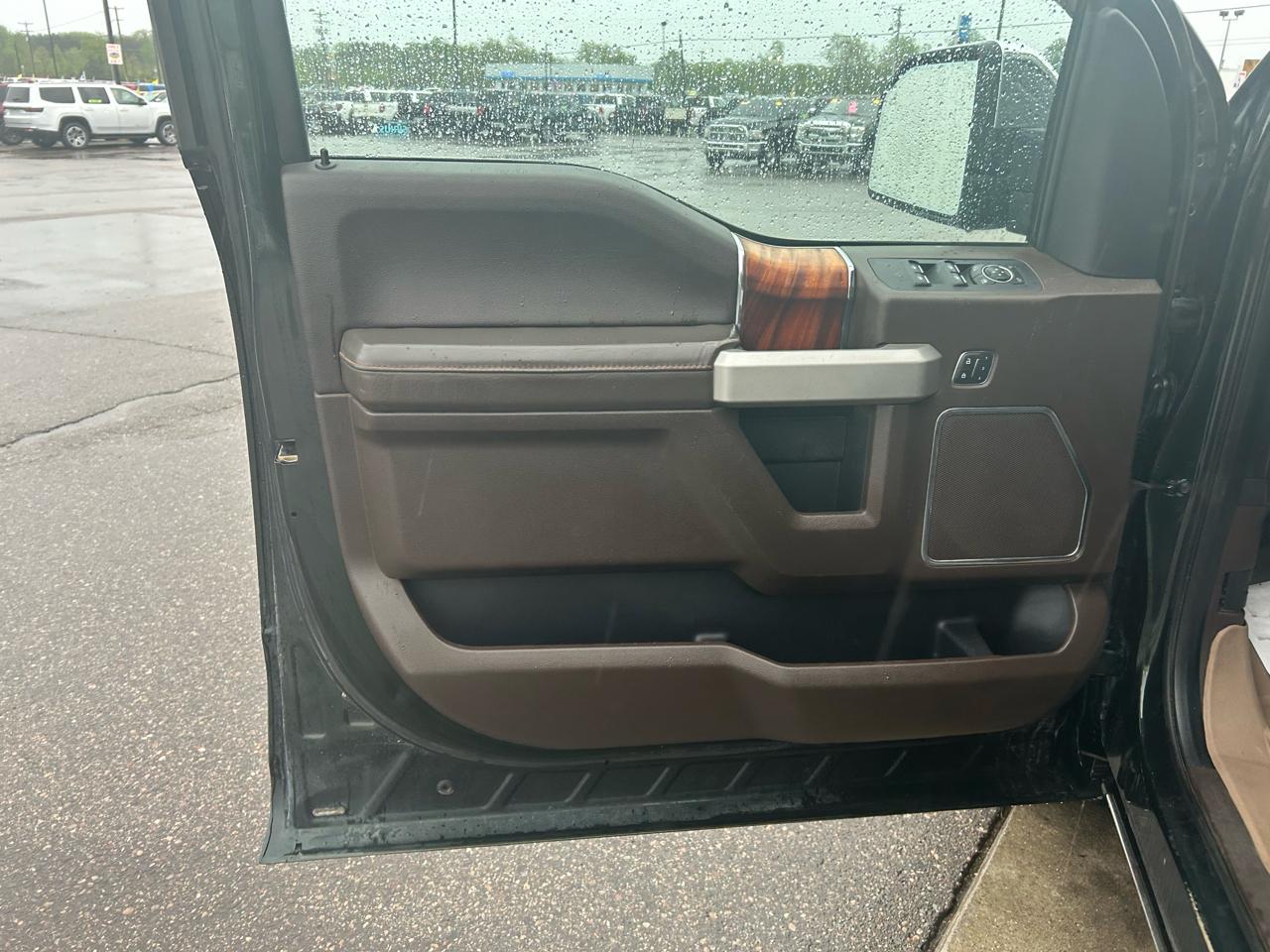 Ford F-150 Lariat SuperCrew 5.5-ft. Bed 4WD 2016