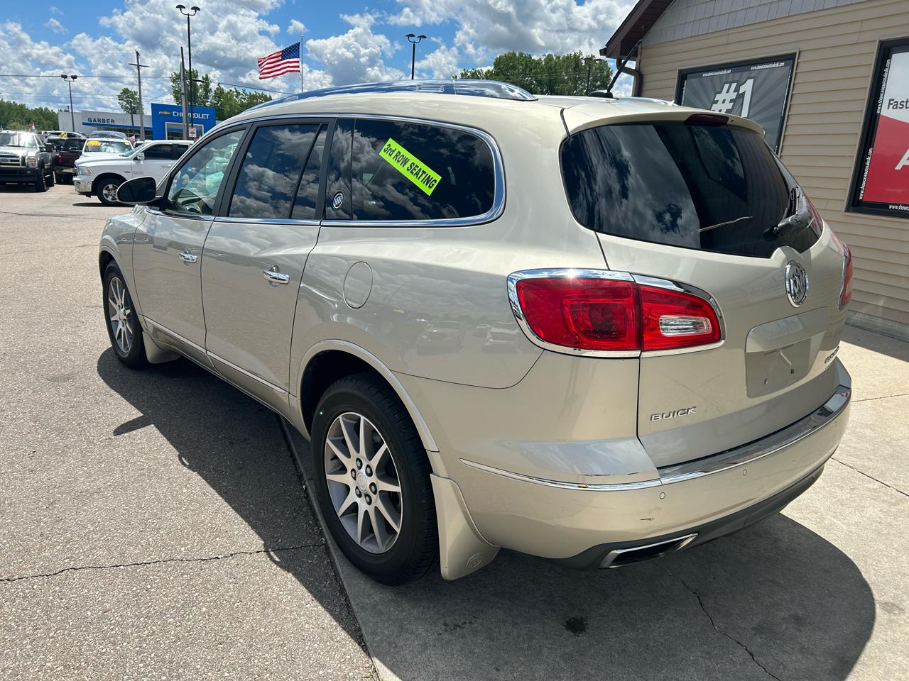 Buick Enclave FWD 4dr Leather 2015