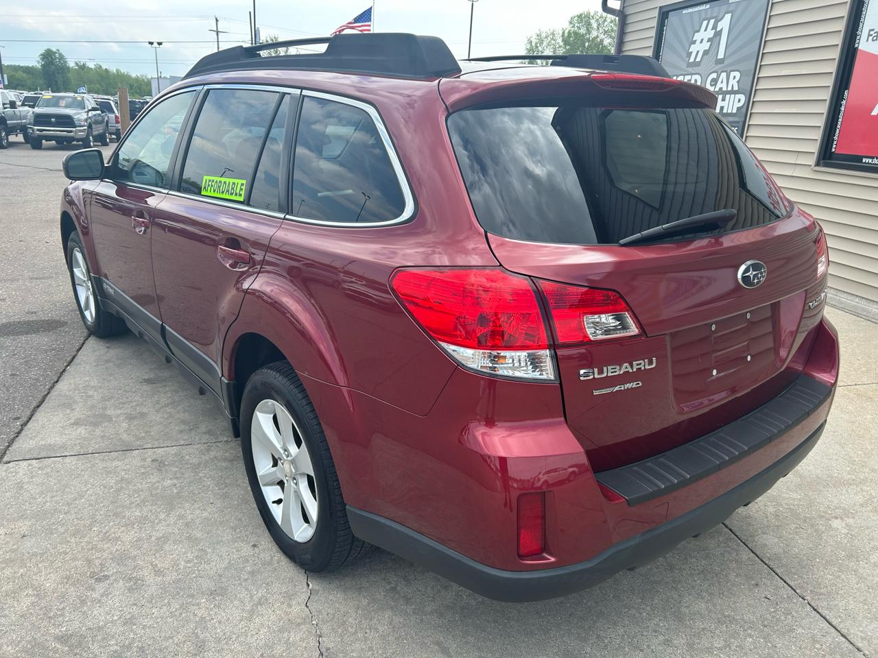Subaru Outback 2.5i Premium 2013