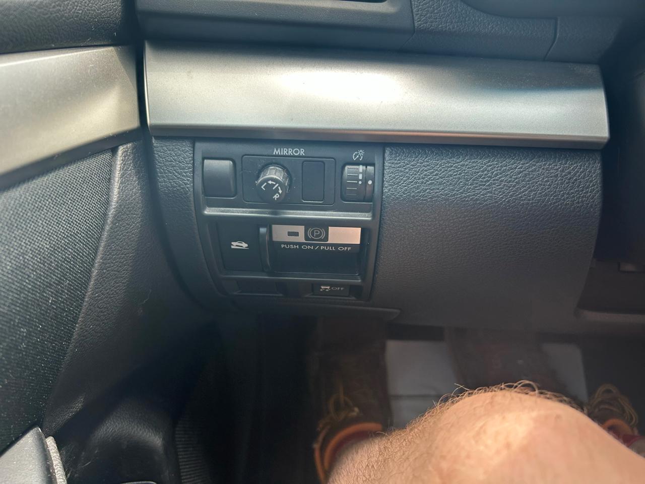 Subaru Outback 2.5i Premium 2013