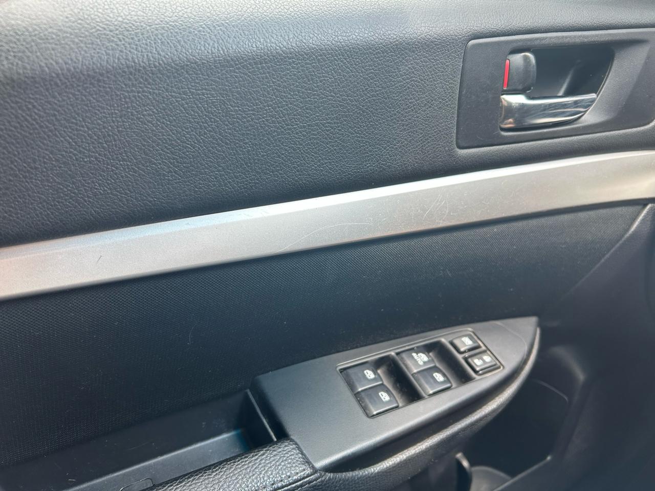 Subaru Outback 2.5i Premium 2013