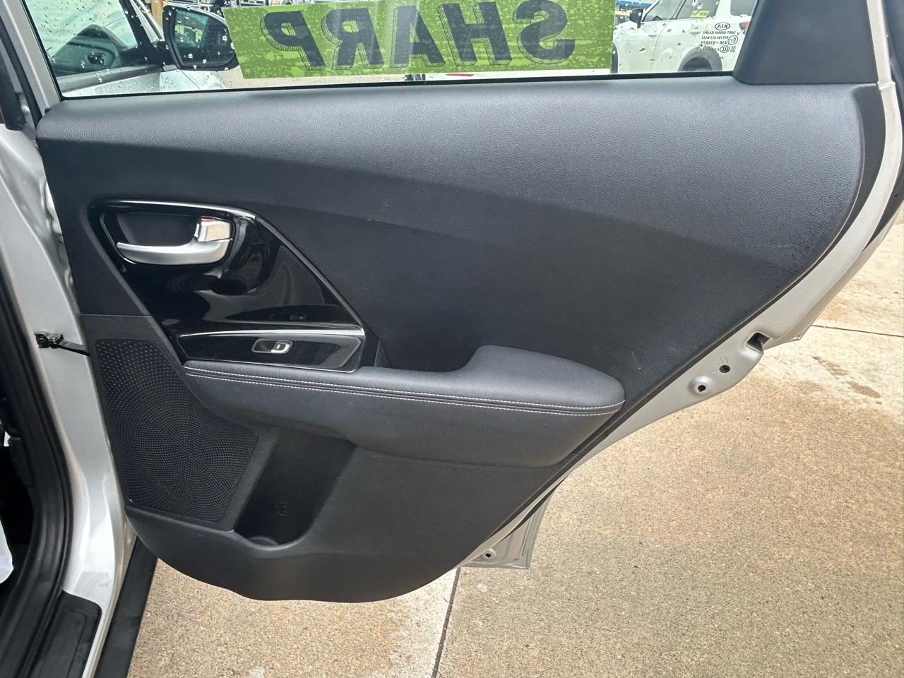 Kia Niro LXS 2020