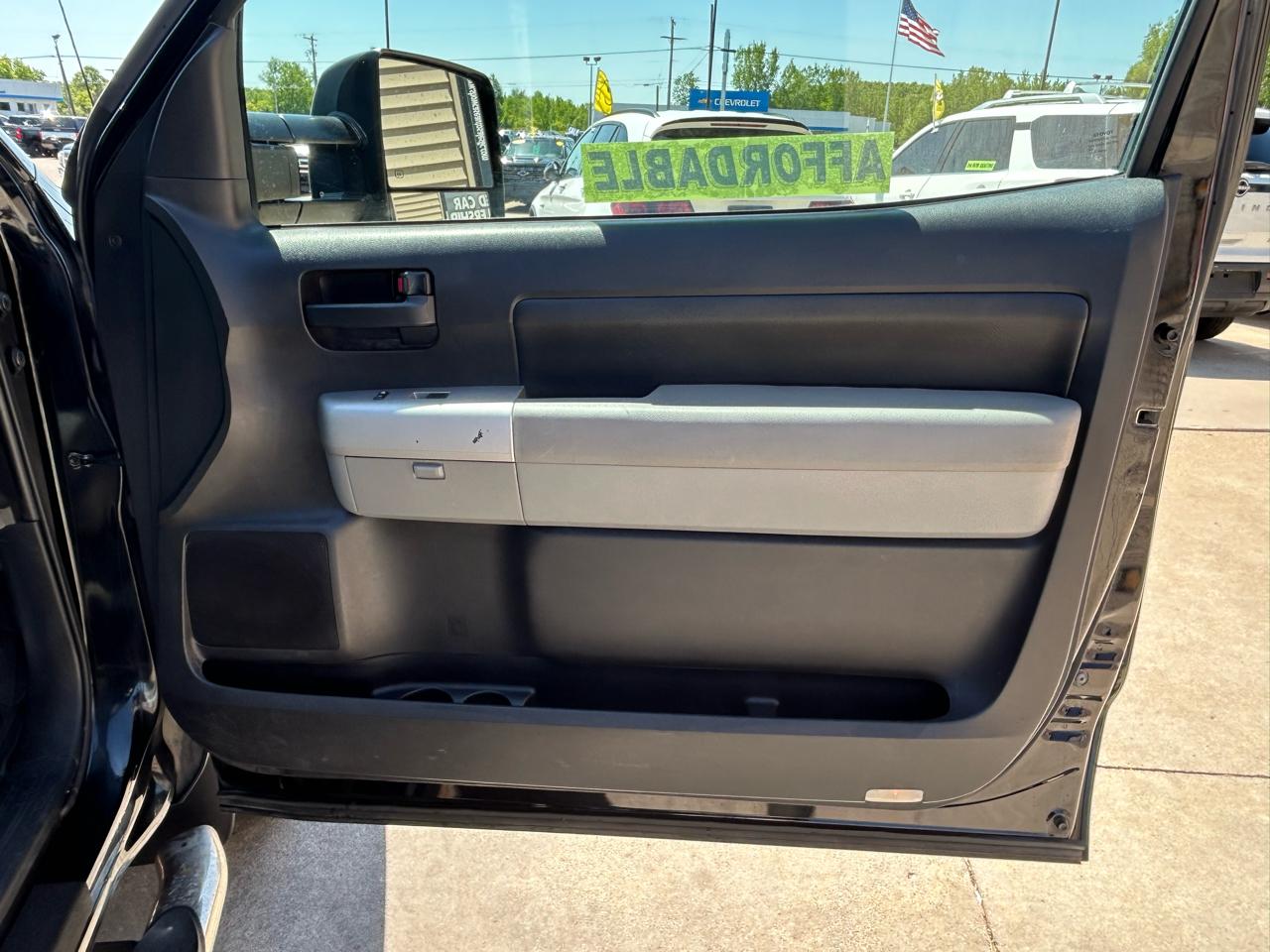 Toyota Tundra Base 5.7L Long Bed 2WD 2008