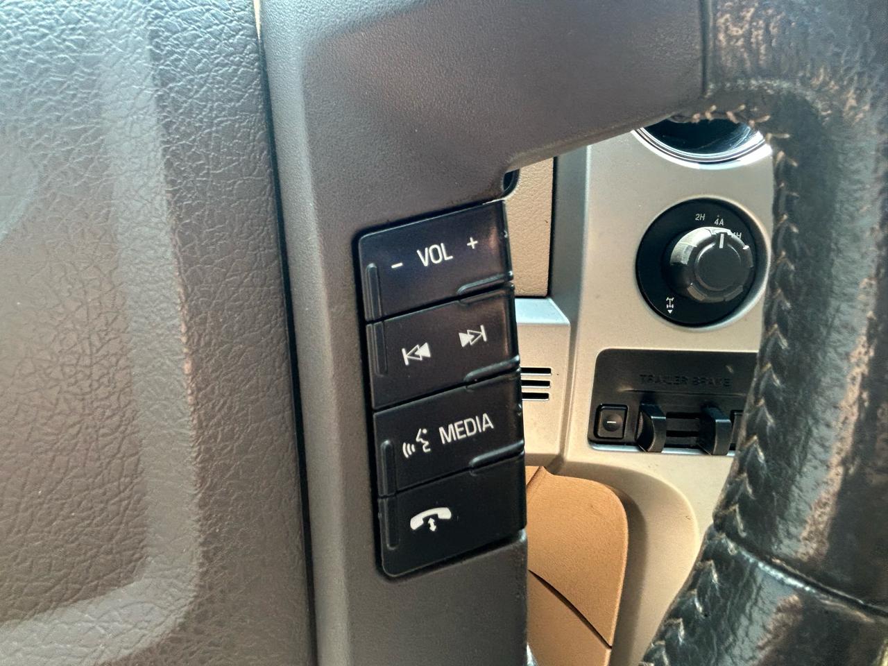 Ford F-150 Platinum SuperCrew 6.5-ft. Bed 4WD 2014