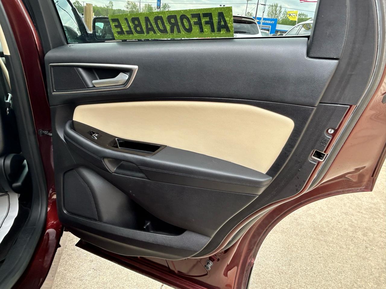 Ford Edge SEL FWD 2015