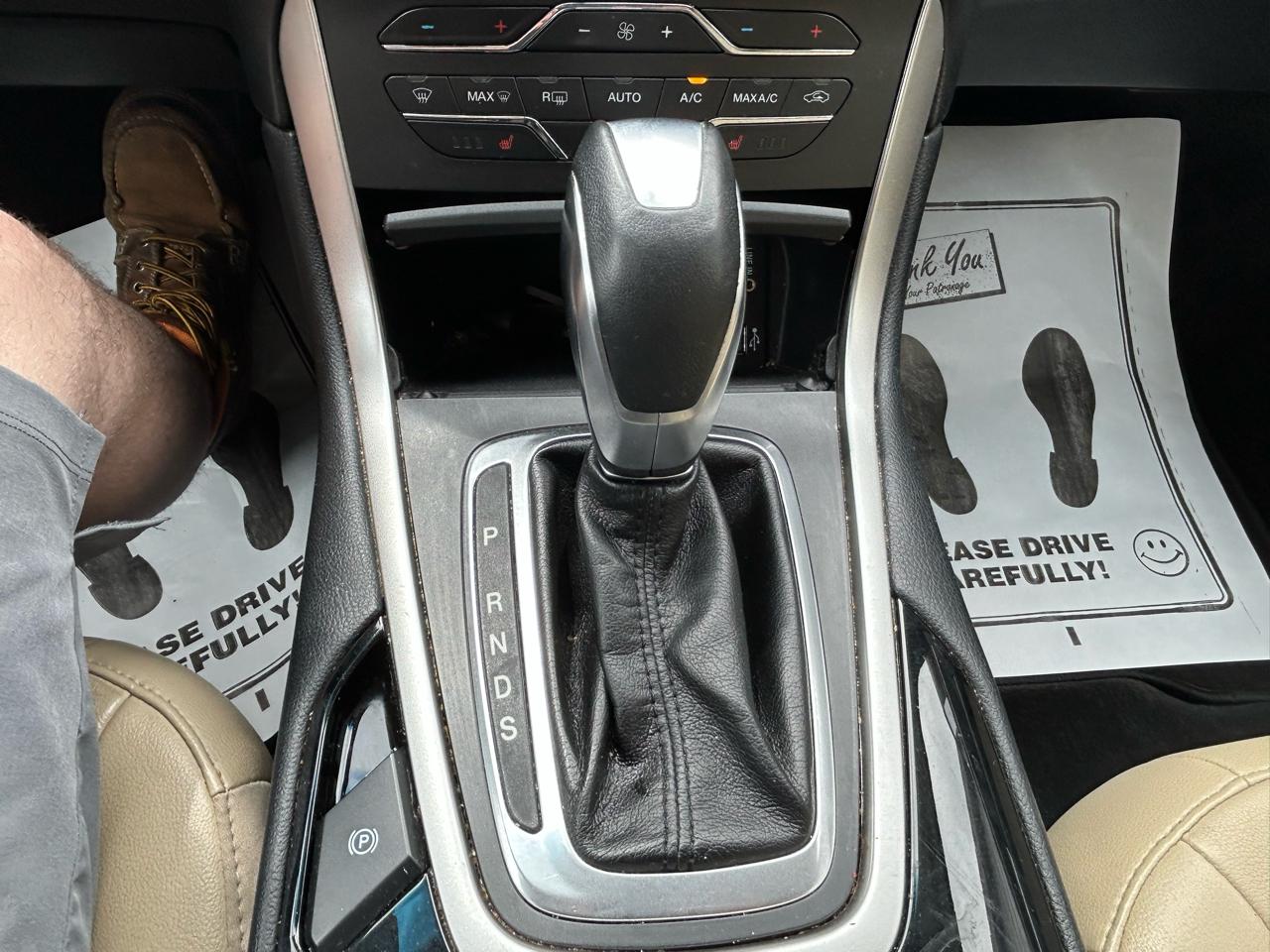 Ford Edge SEL FWD 2015