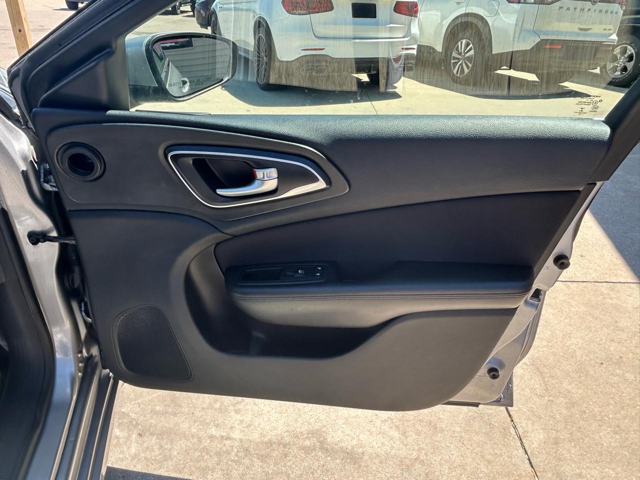 Chrysler 200 Limited 2015