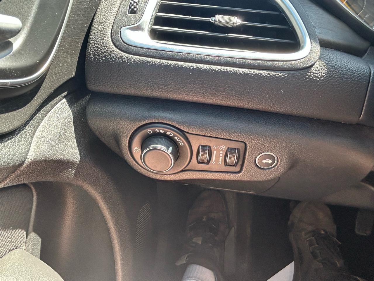 Chrysler 200 Limited 2015