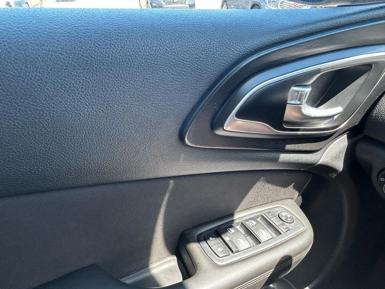 Chrysler 200 Limited 2015