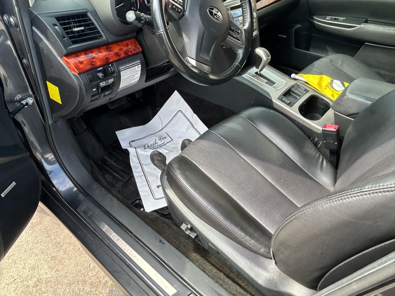 Subaru Outback 2.5i Limited 2012