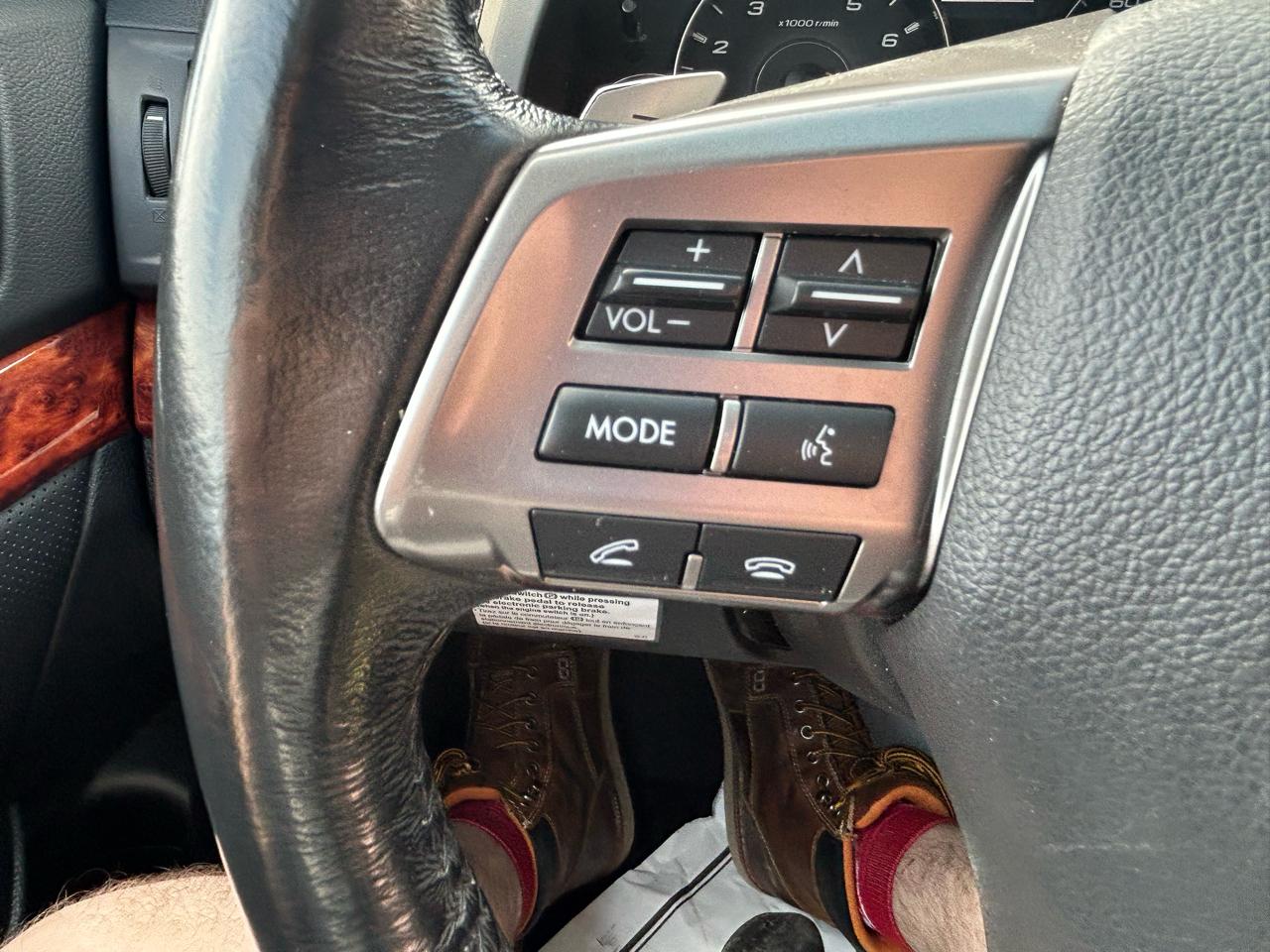 Subaru Outback 2.5i Limited 2012