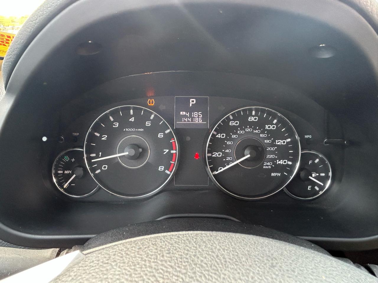 Subaru Outback 2.5i Limited 2012