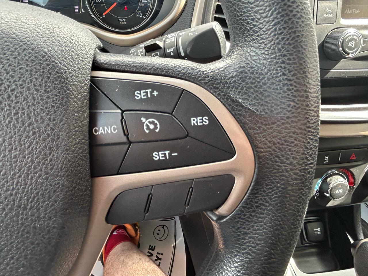 Jeep Cherokee Sport 4WD 2015